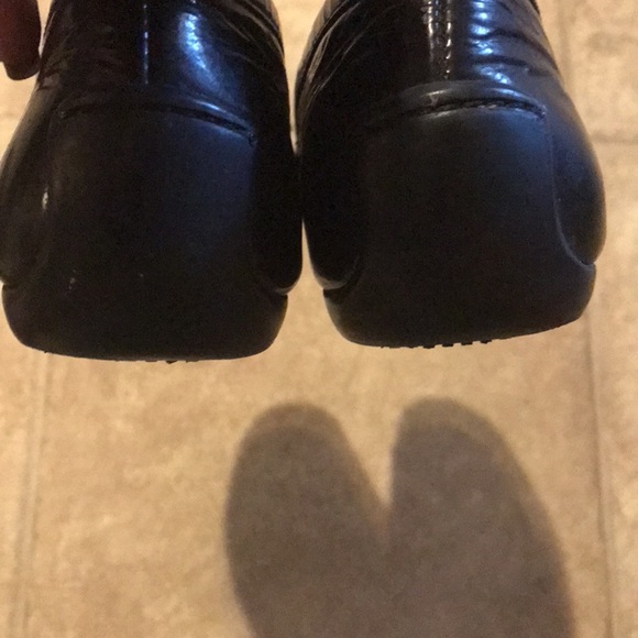 Stuart Weitzman Black Patent Leather Flats Size 7.5 Designer Shoes Classic - Picture 8 of 8